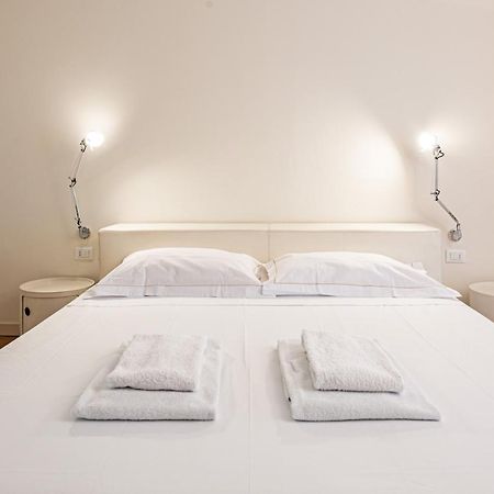شقة Brera Livings, Charming Flat Near Duomo ميلان المظهر الخارجي الصورة